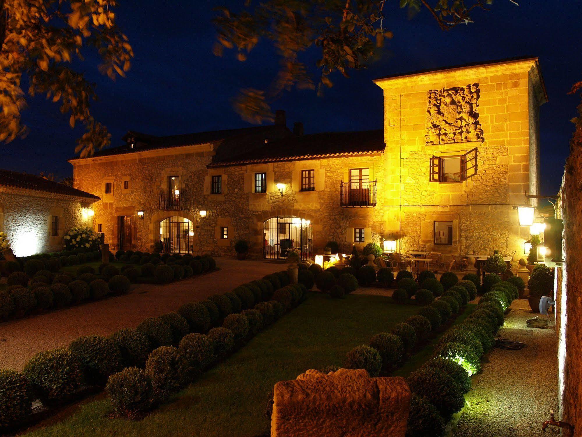 Hotel Palacio De La Pena Cantabria Ajo Exterior foto